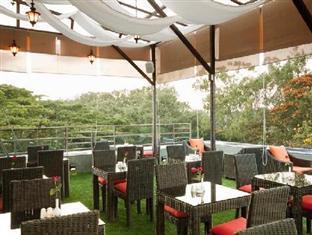 The Park Slope Hotel Bangalore Bagian luar foto